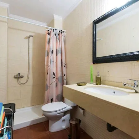 Sky House Apartment *