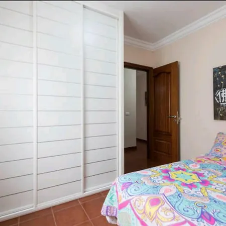 Sky House Apartment *